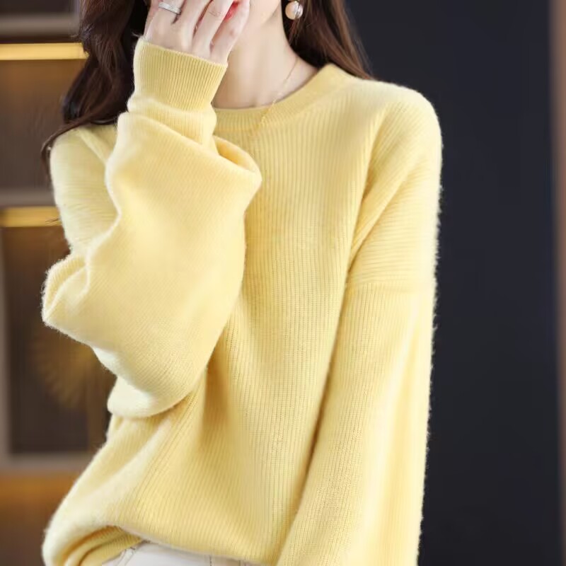 秋冬圓領寬鬆通勤羊絨衫