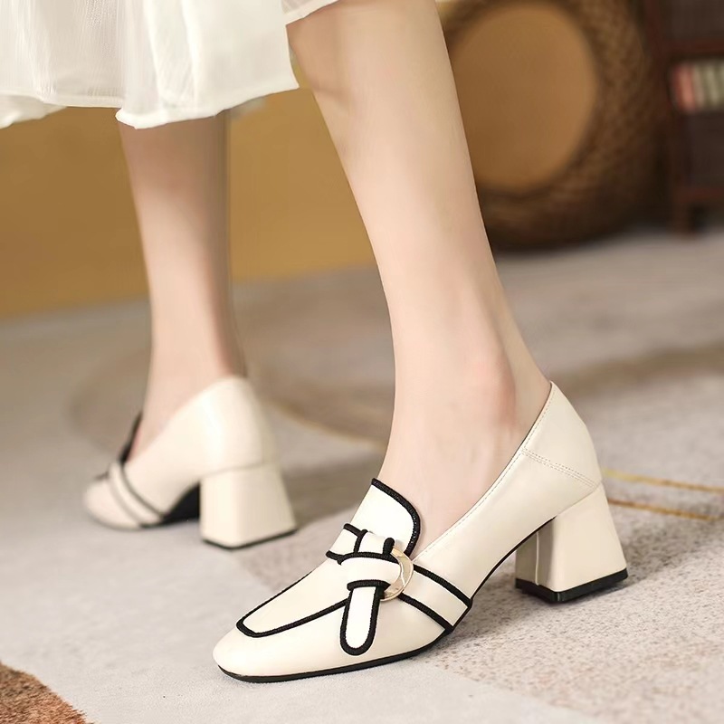 復古百搭英倫高跟小皮鞋