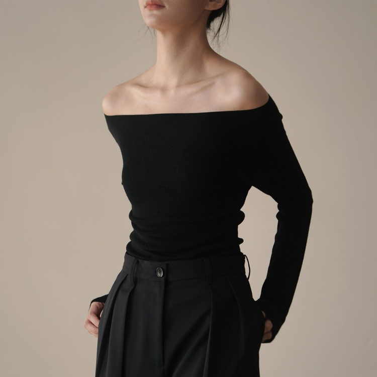 羊毛一字領露肩打底針織衫