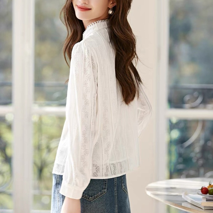 法式優雅泡泡袖鏤空襯衫