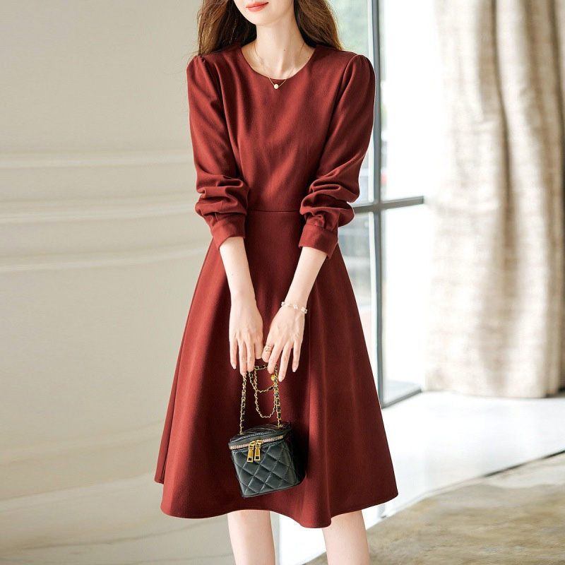 氣質圓領收腰泡泡袖A字洋裝