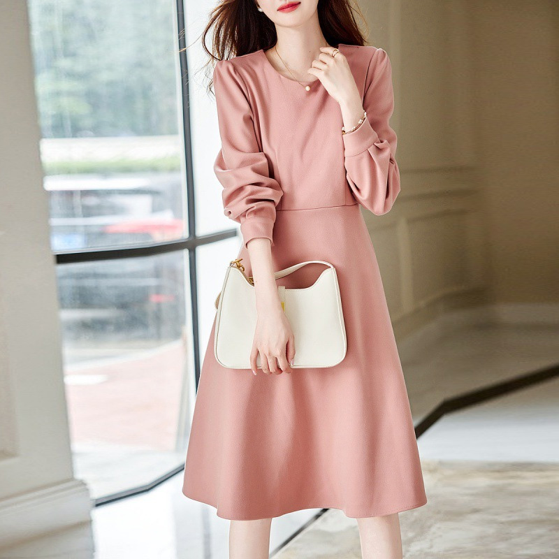 氣質圓領收腰泡泡袖A字洋裝