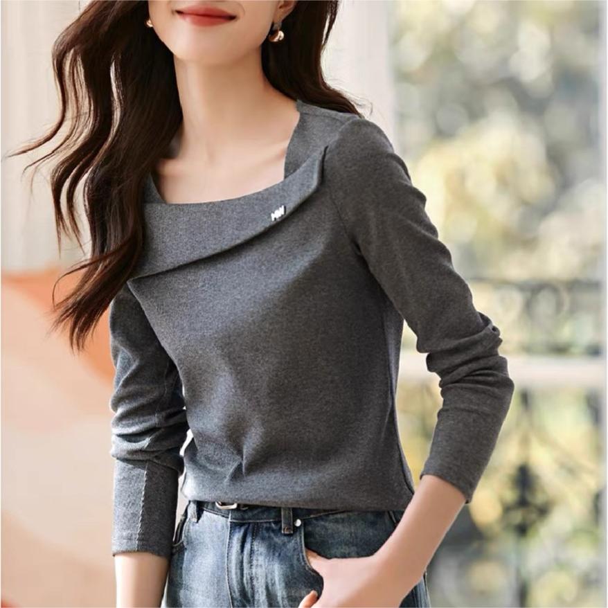 設計感純色大方領長袖打底衫