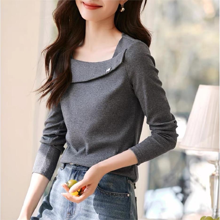 設計感純色大方領長袖打底衫