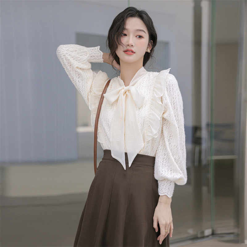 日韓蝴蝶結蕾絲拼接V領襯衫