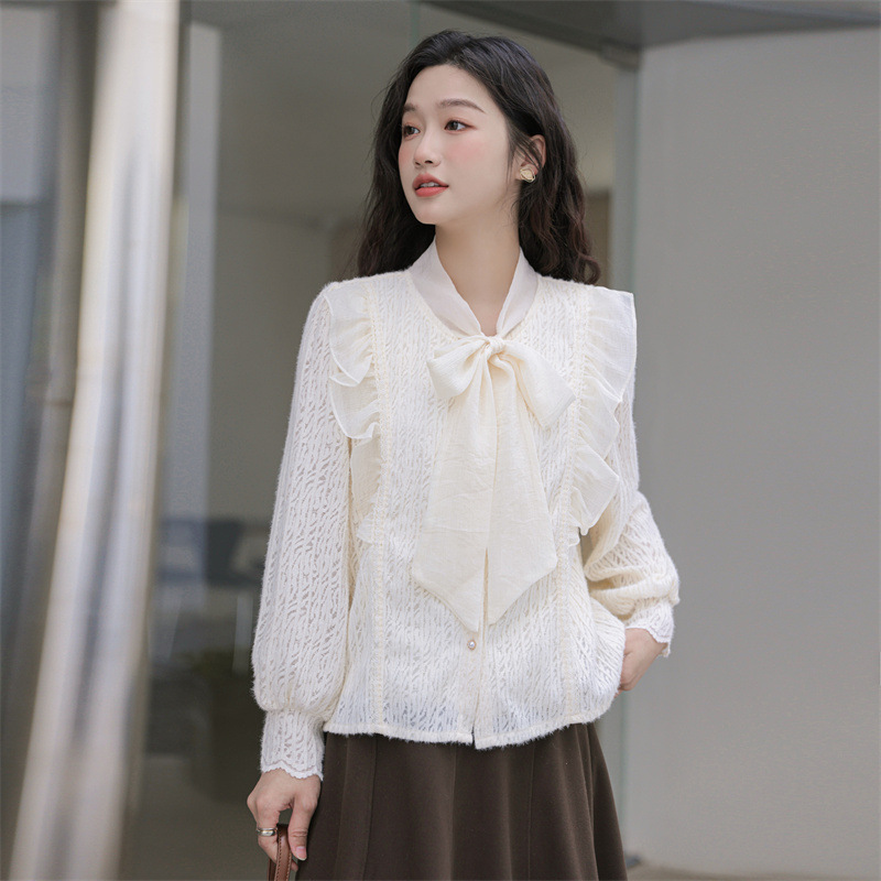 日韓蝴蝶結蕾絲拼接V領襯衫