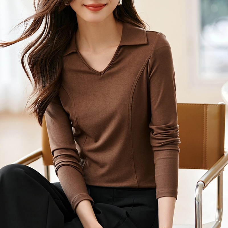 復古時尚純色翻領修身打底衫