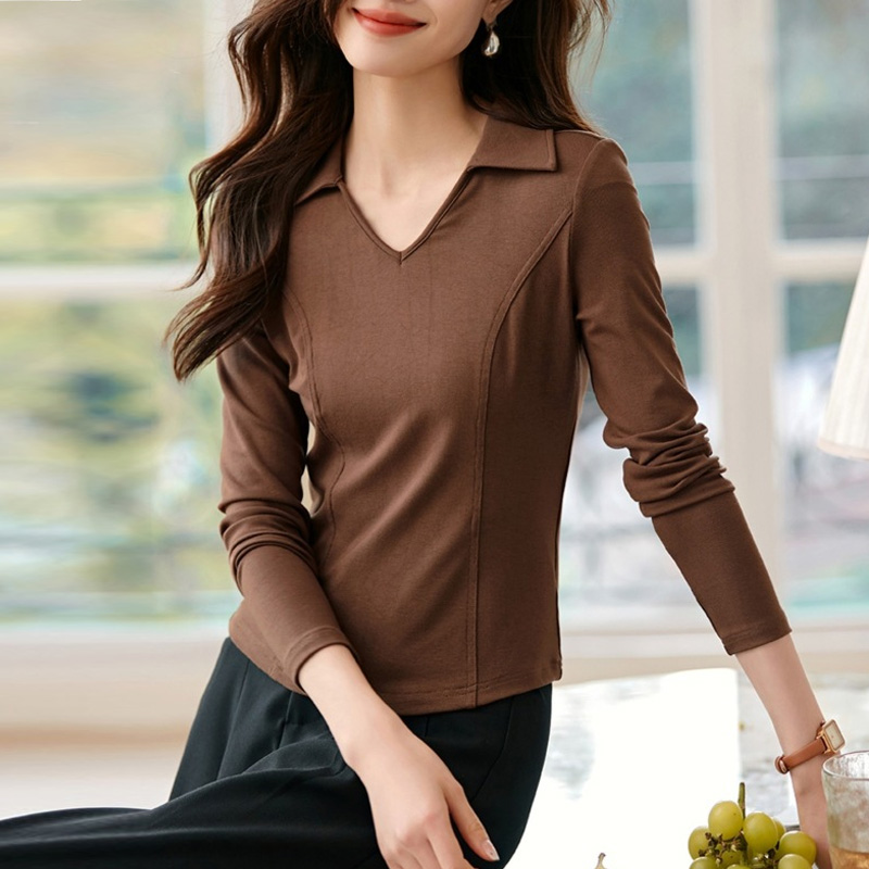 復古時尚純色翻領修身打底衫