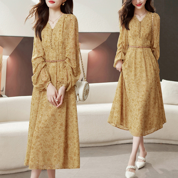 長袖碎花V領氣質連衣裙（贈腰帶）