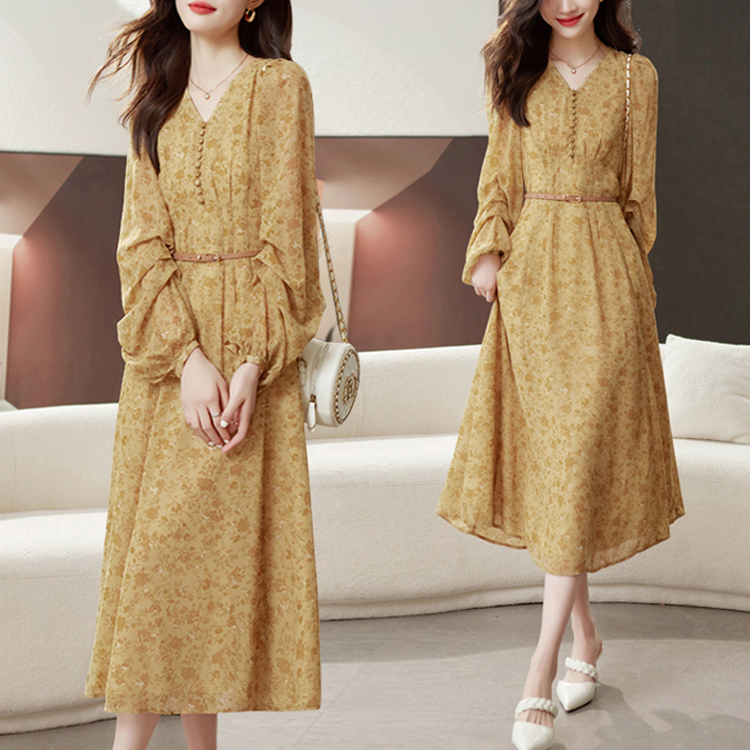 長袖碎花V領氣質連衣裙（贈腰帶）
