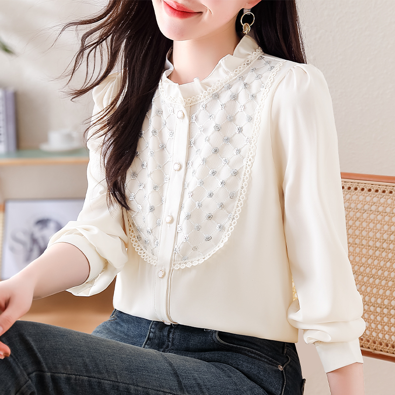 百搭木耳邊重工釘珠襯衫