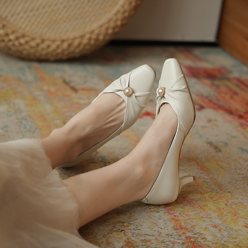 褶皺設計珍珠氣質優雅女鞋