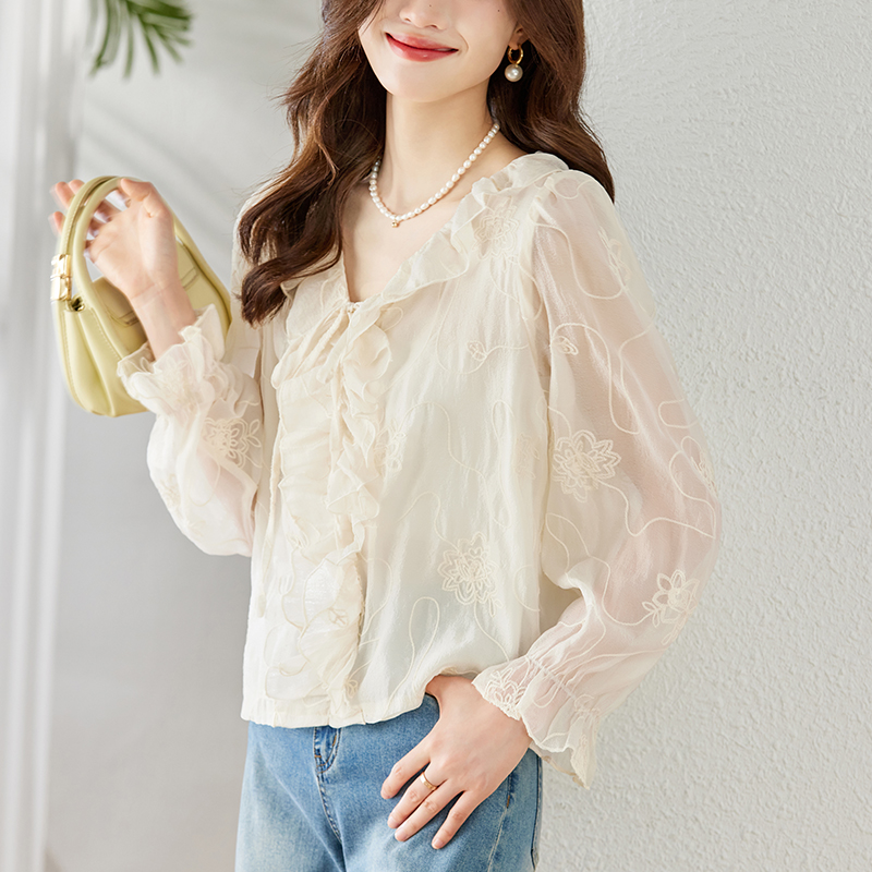 甜美雪紡繡花荷葉邊襯衫