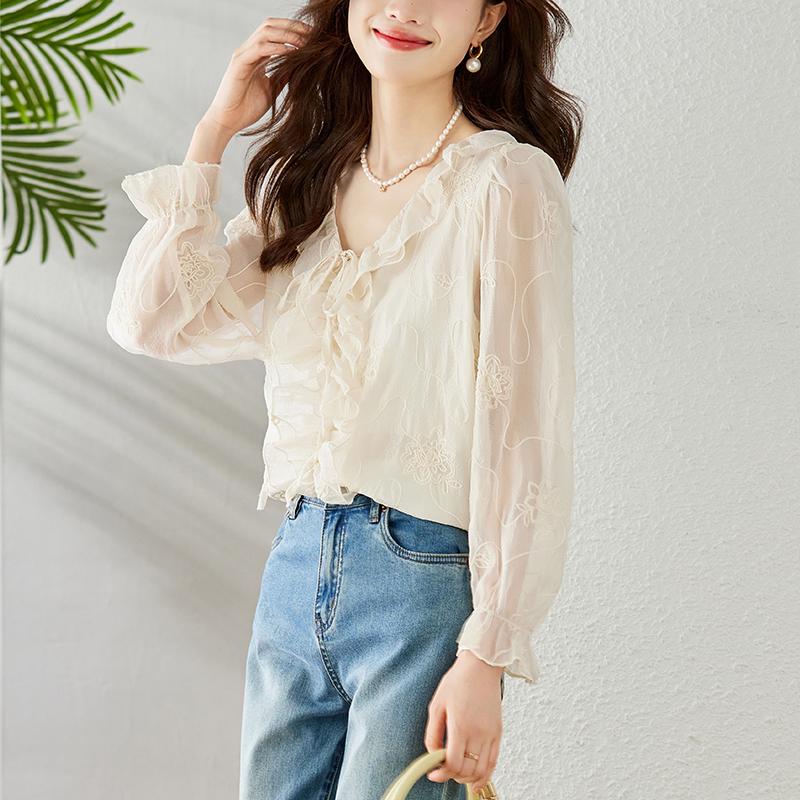 甜美雪紡繡花荷葉邊襯衫