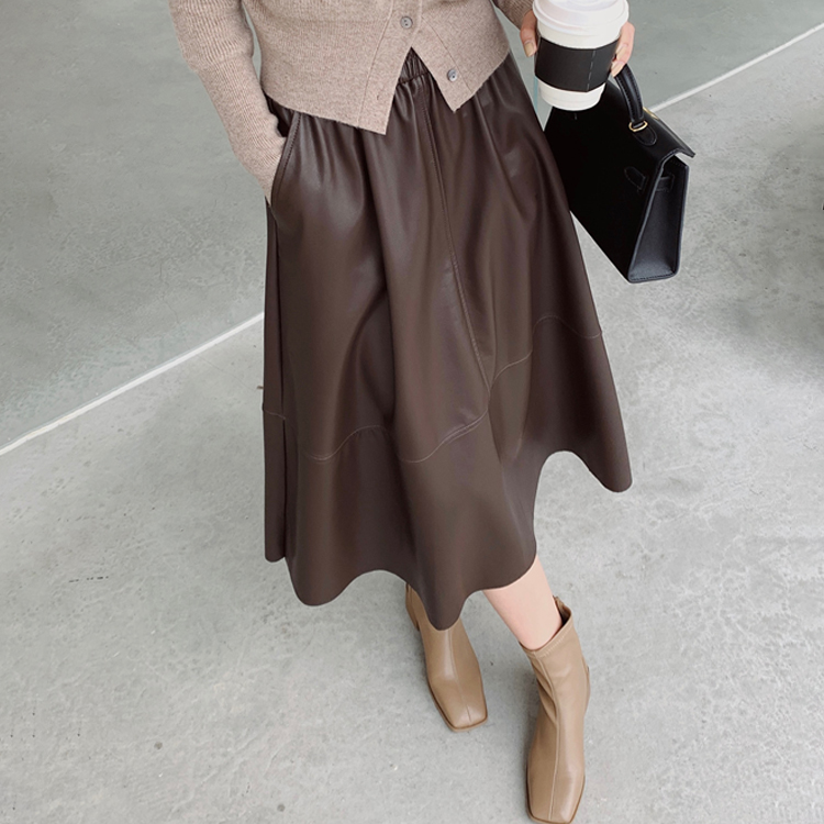 PU氣質垂墜感A字傘裙