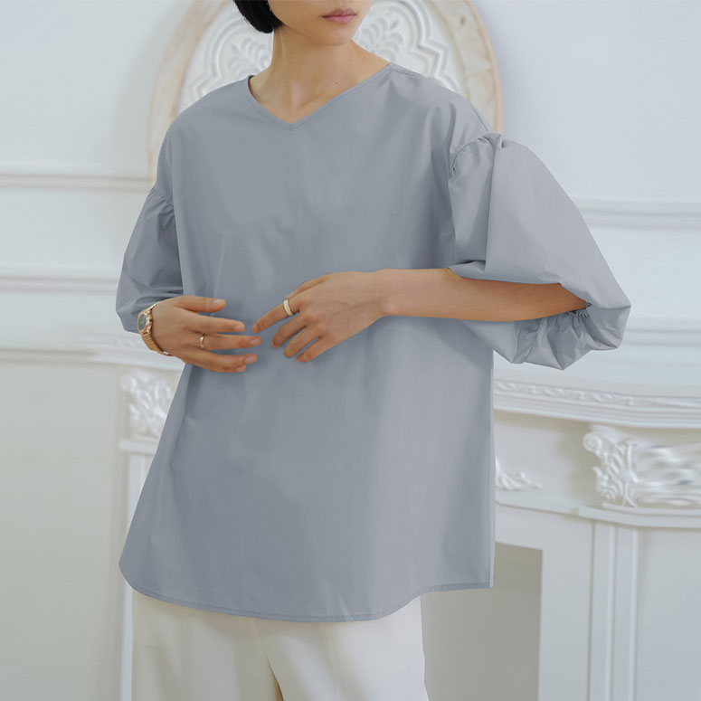 日韓純色泡泡袖V領襯衫