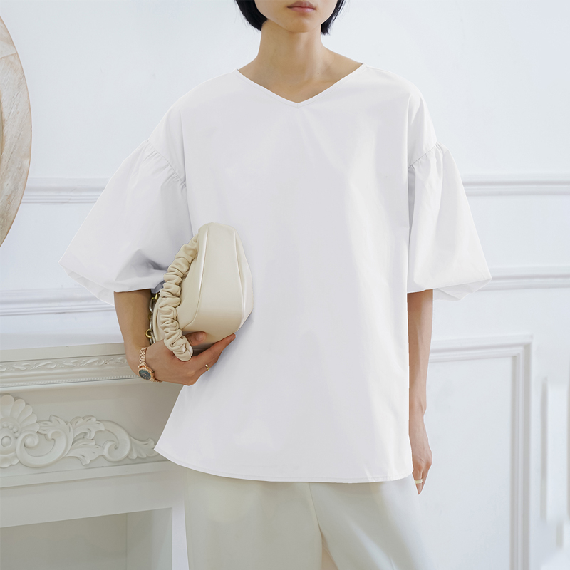 日韓純色泡泡袖V領襯衫