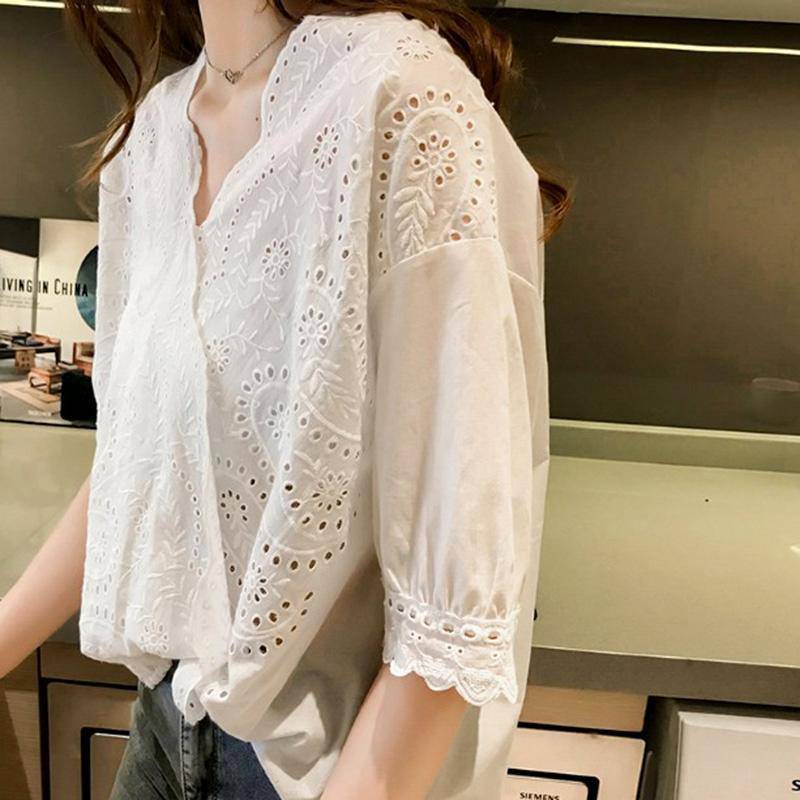 韓版鉤花鏤空V領蕾絲衫