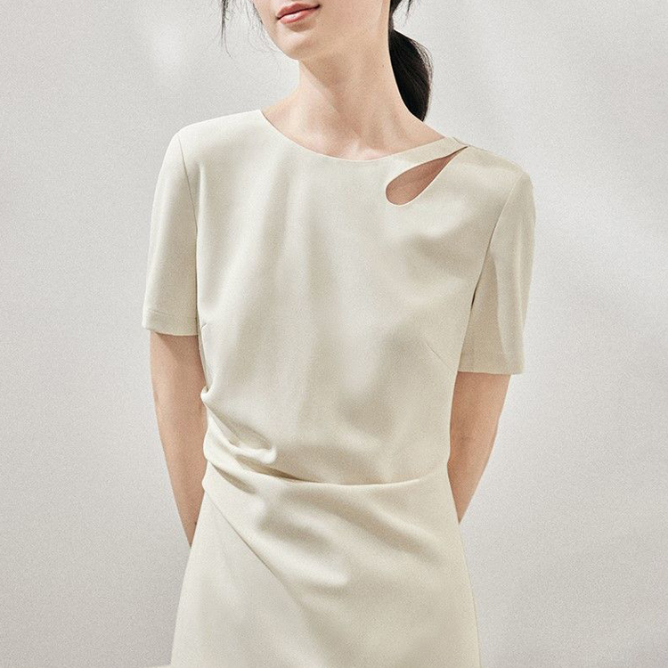 鏤空水滴領抽褶白色連衣裙