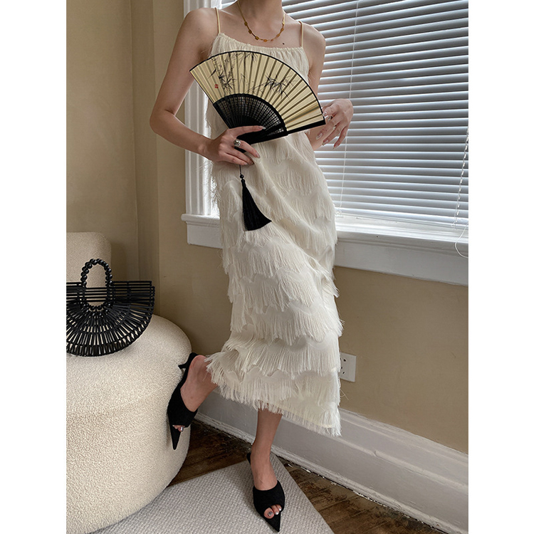 溫柔風羽毛流蘇顯瘦吊帶連衣裙