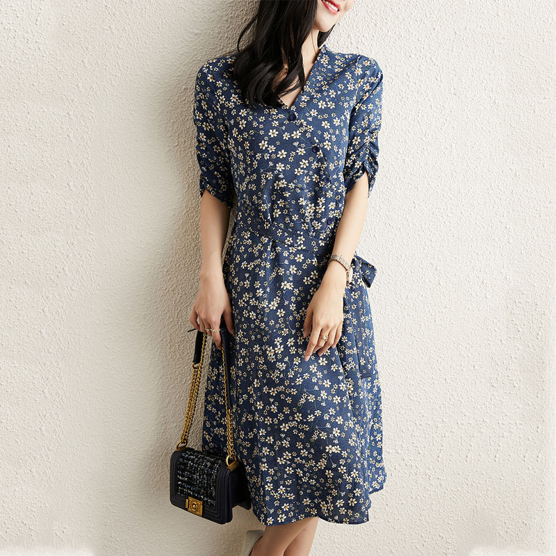 法式V領碎花茶歇連身裙