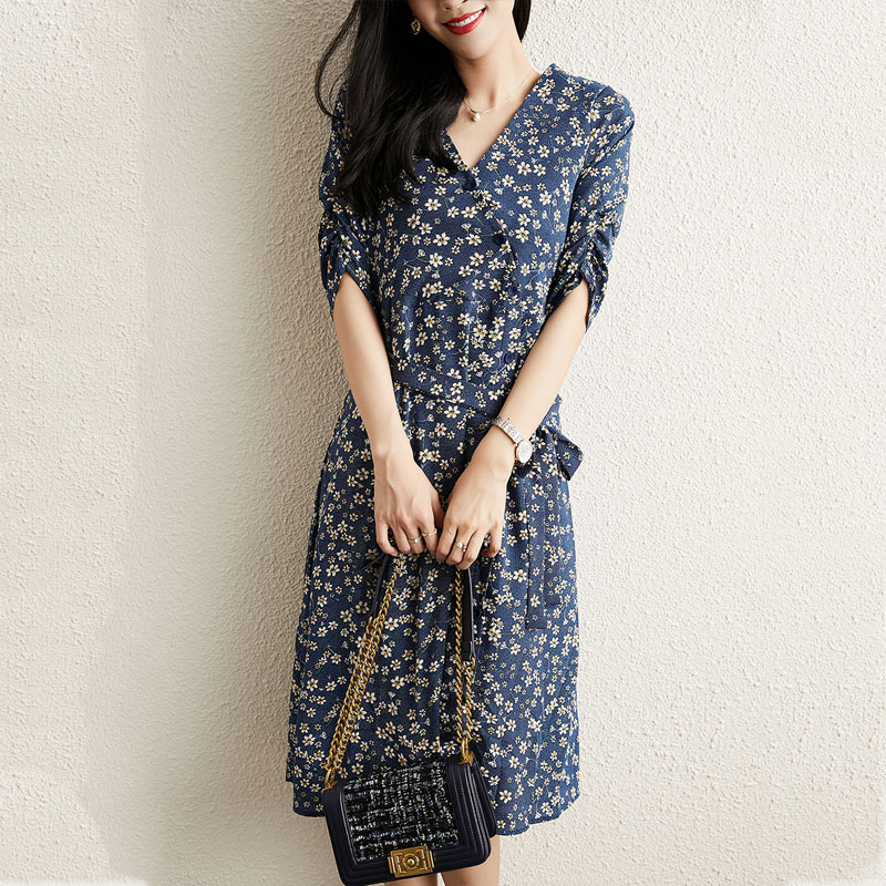 法式V領碎花茶歇連身裙