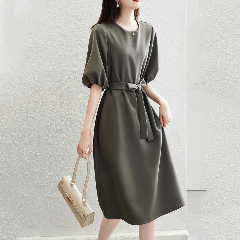 簡約蝴蝶結圓領燈籠袖連身裙