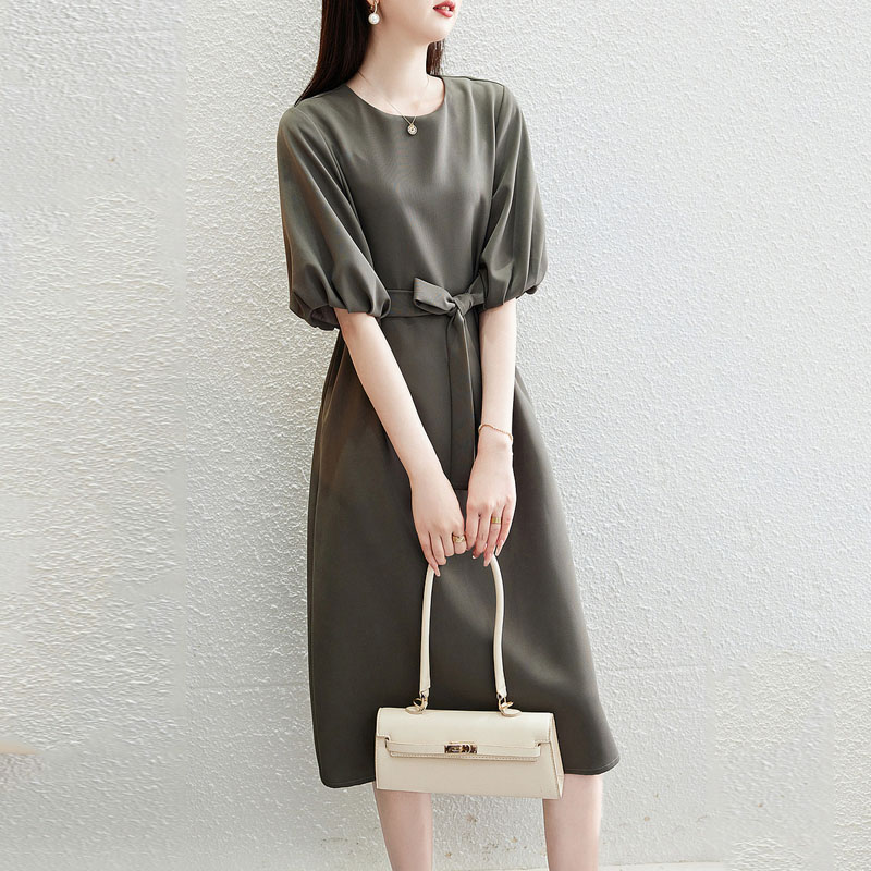 簡約蝴蝶結圓領燈籠袖連身裙