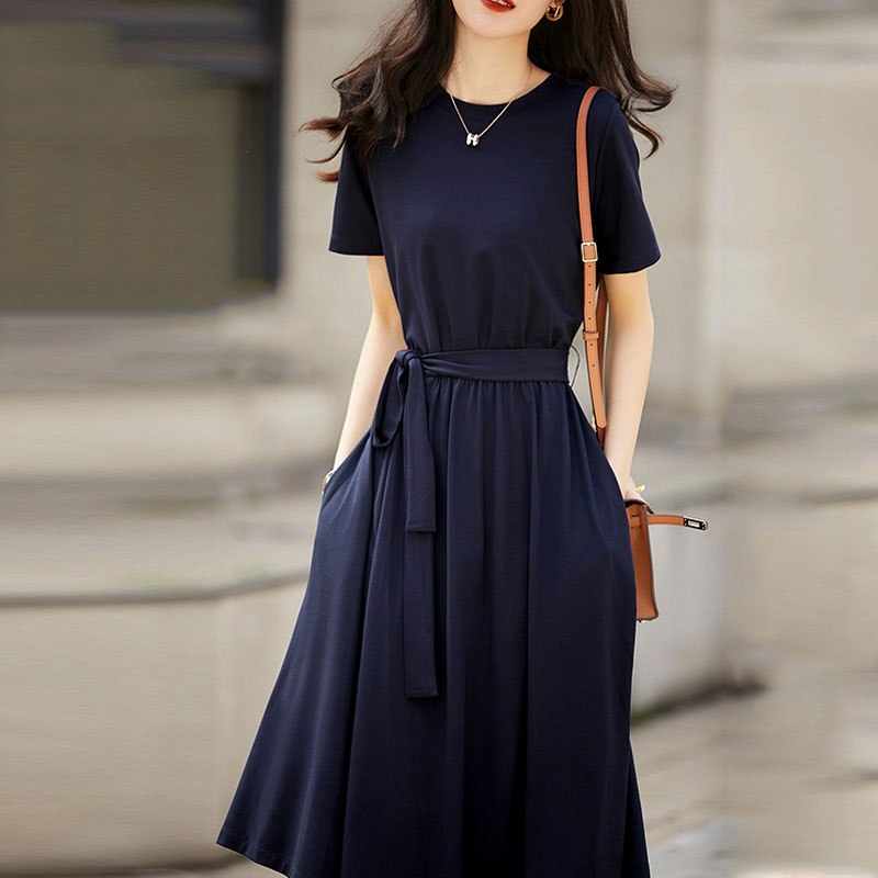 法式純色圓領收腰連身裙