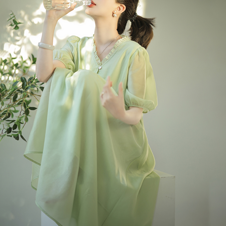 【青檸汽水】夏季天絲溫柔泡泡袖連衣裙