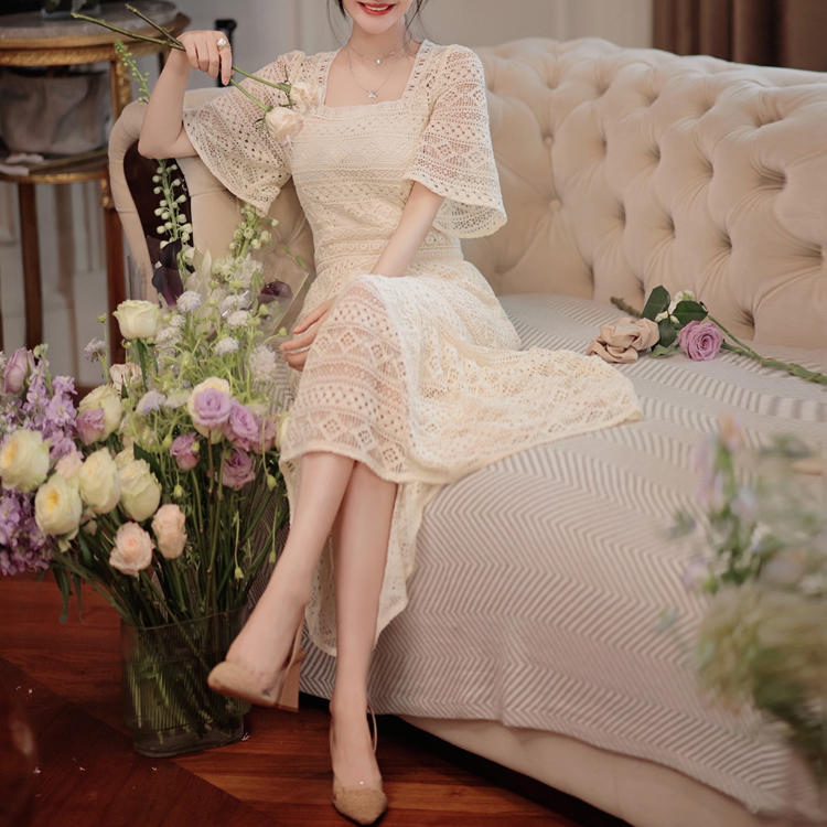 【夢遊仙境】復古法式方領氣質修身連衣裙