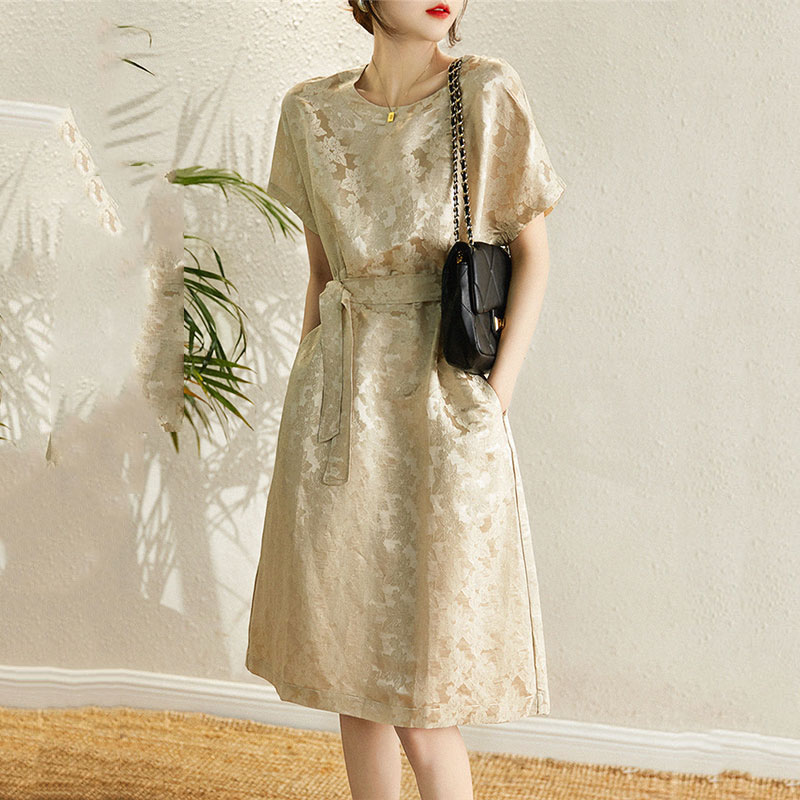 日韓提花繫帶收腰洋裝