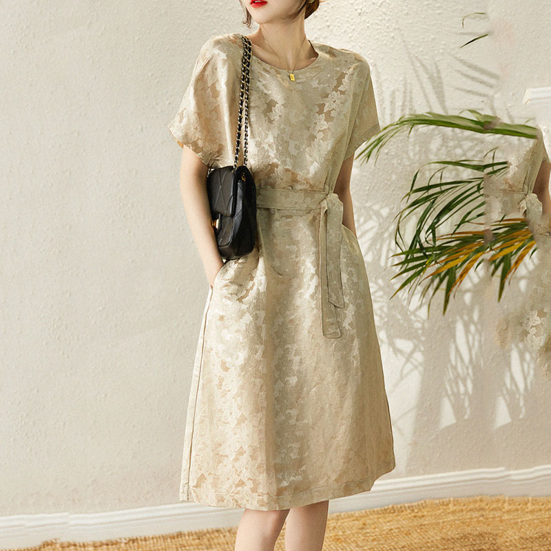日韓提花繫帶收腰洋裝