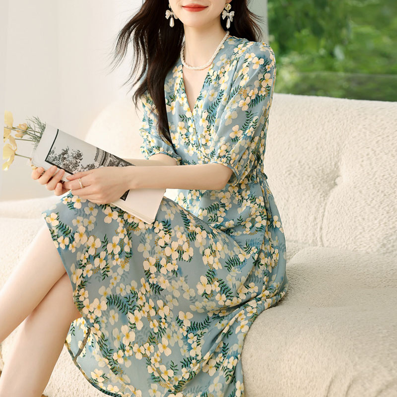 小清新碎花V領雪紡連身裙