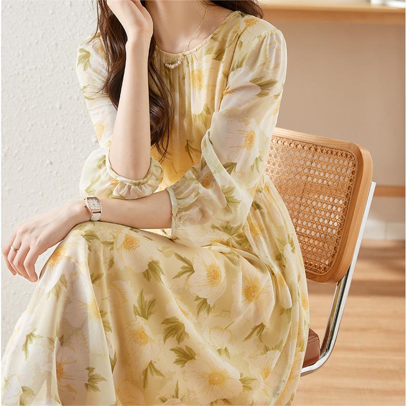 茶歇收腰印花長袖連身裙