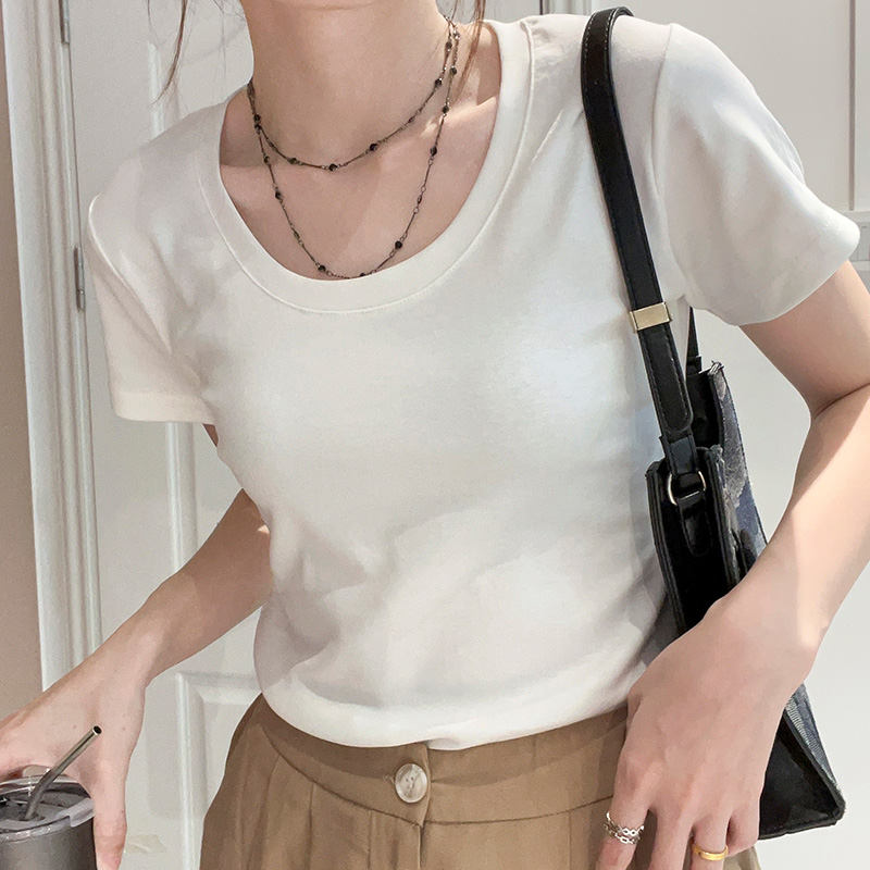 簡約纯棉修身低圆领正肩短款T恤