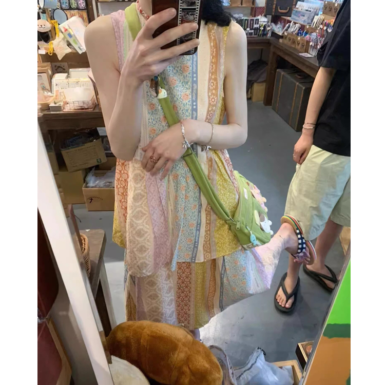 夏季民族風碎花彩色慵懶套裝