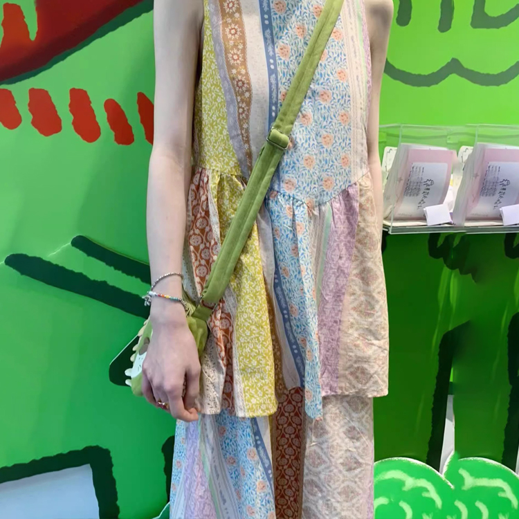 夏季民族風碎花彩色慵懶套裝