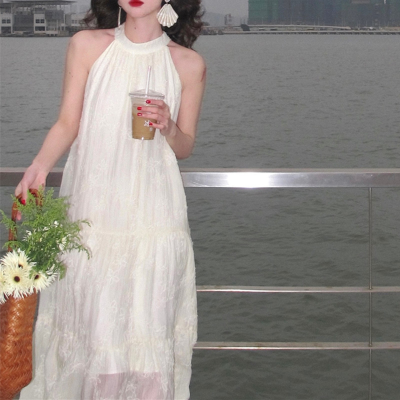 夏季無袖掛脖蕾絲連衣裙