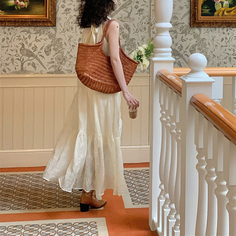 夏季無袖掛脖蕾絲連衣裙