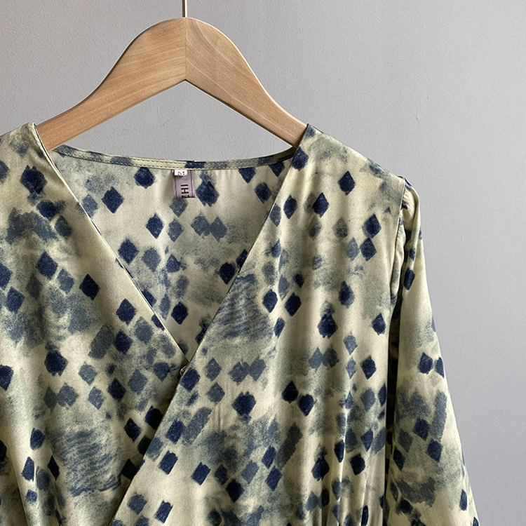 夏季V領綁帶中袖菱格連衣裙