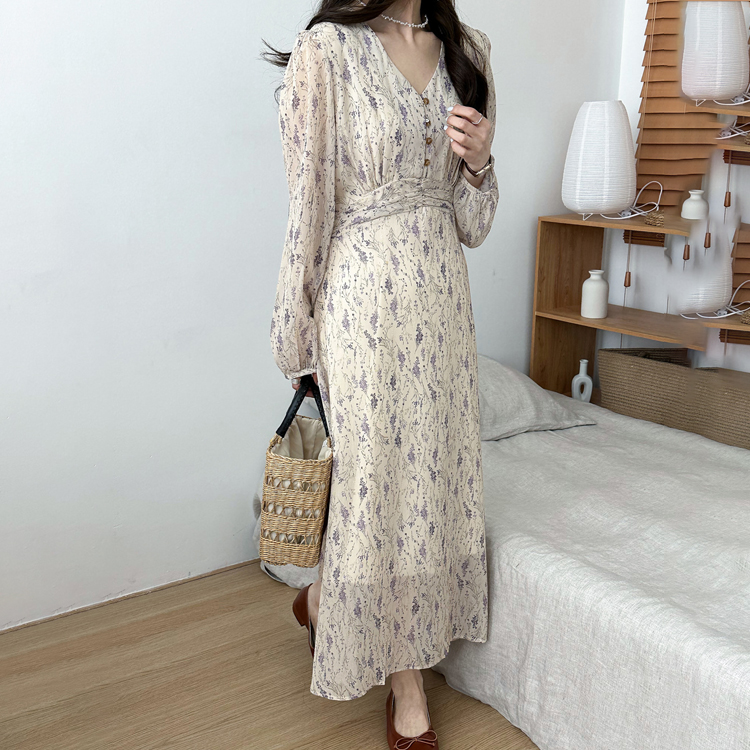 V領收腰碎花清新初戀裙