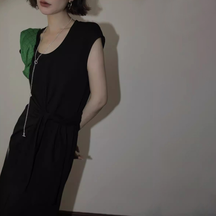 春夏U領扭結開叉氣質連衣裙