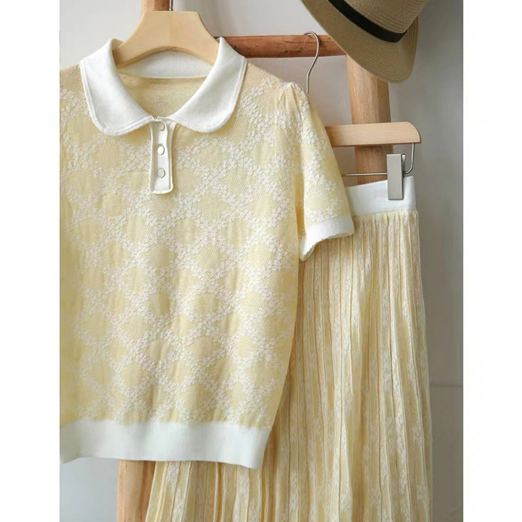 夏季奶油黃娃娃領T恤+鬆緊半裙套裝