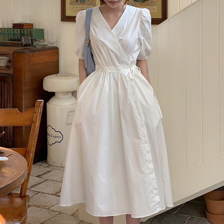 夏季泡泡袖V領收腰連衣裙