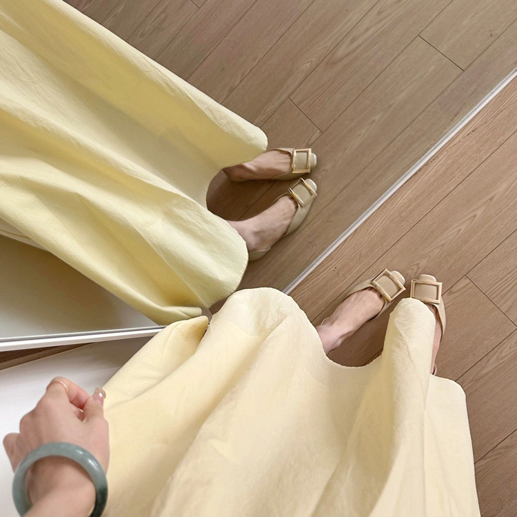 夏季鵝黃色方領顯瘦氣質連衣裙