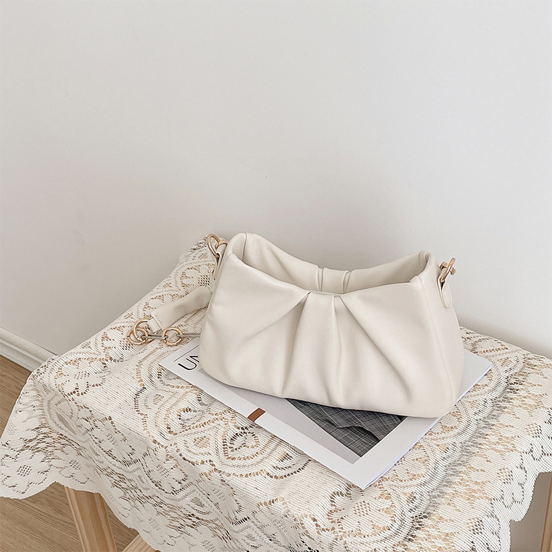 夏季簡約通勤雲朵包