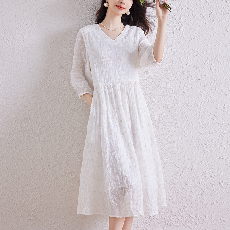 夏季刺繡肌理感清涼連衣裙