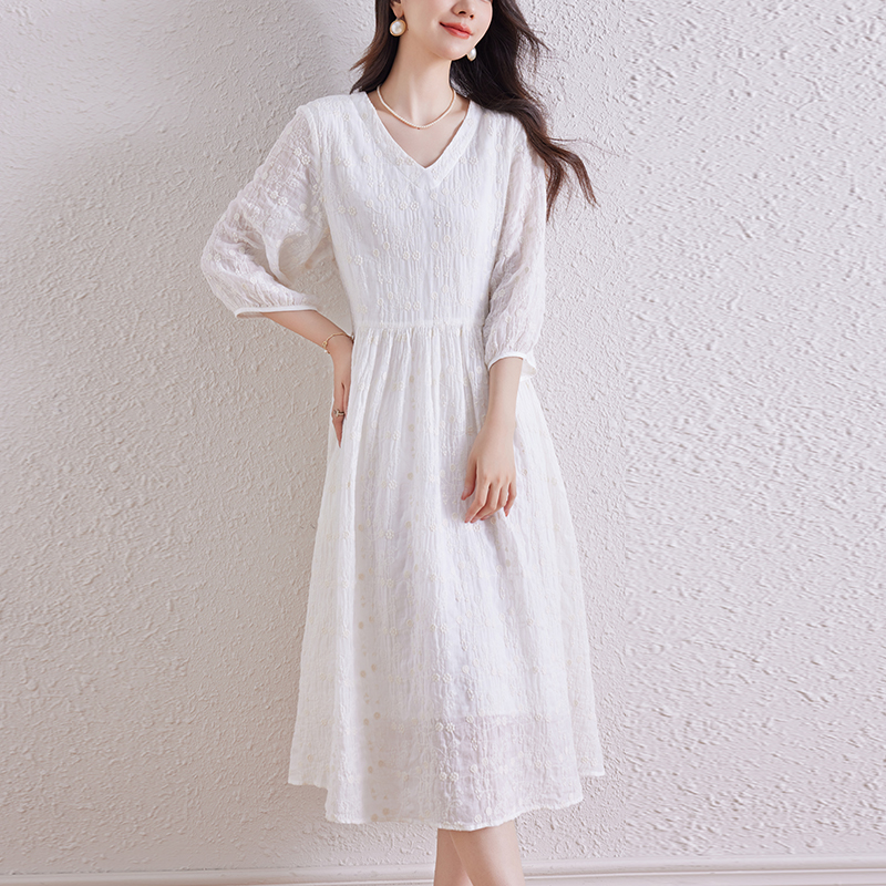 夏季刺繡肌理感清涼連衣裙