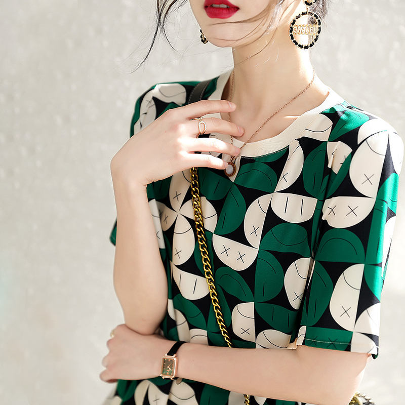 夏圓領寬鬆撞色連衣裙